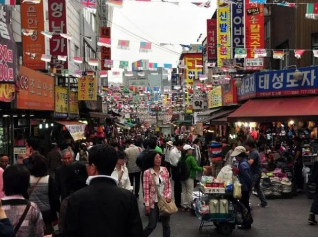 Traveling and Shopping in Seoul City Day Trip 3