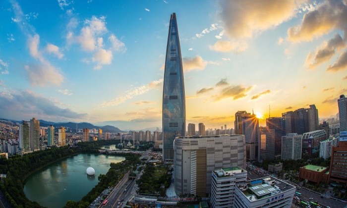 Traveling and Shopping in Seoul City Day Trip