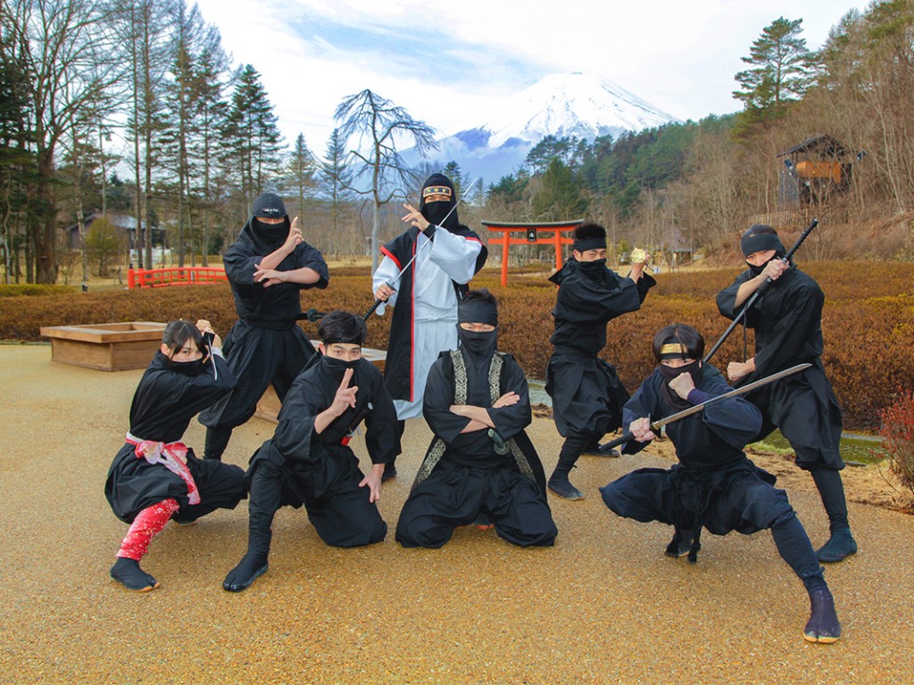 Perjalanan Sehari ke Gunung Fuji – Pemandangan Ikonik, Budaya & Belanja dalam Satu Hari 3