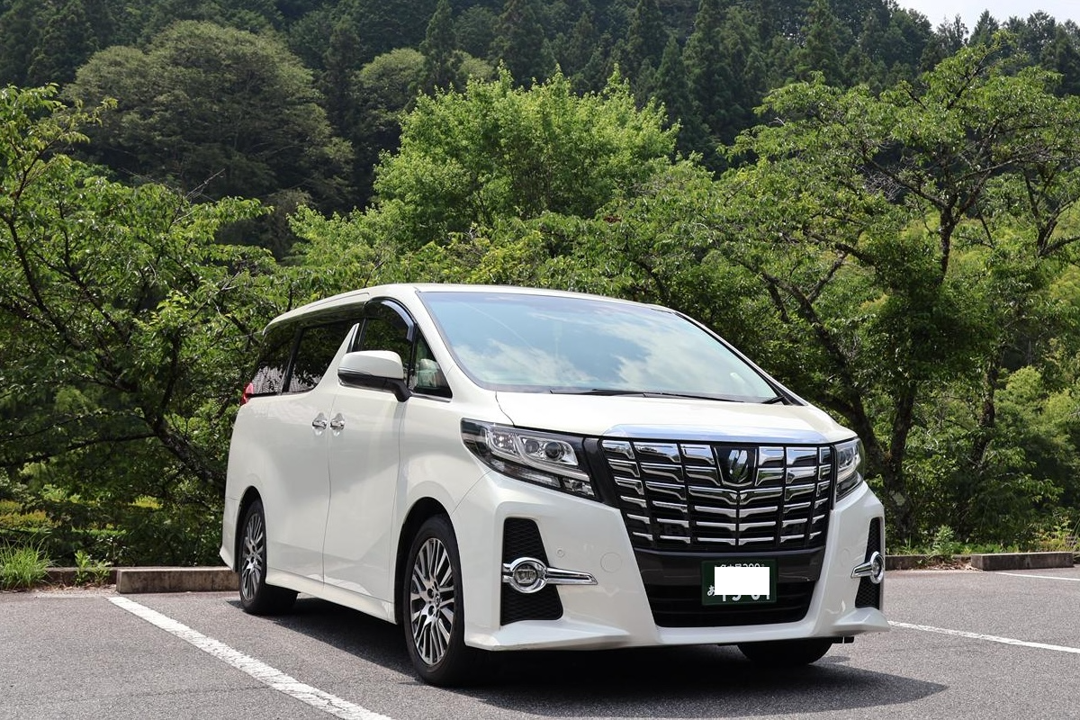 Taxi & Airport Transfer in Nagoya using Nagoya Toyota Alphard / Vellfire 5