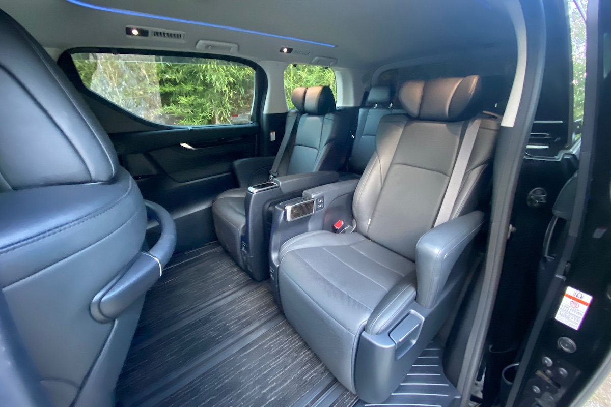 Private Daily Car Hire in Tokyo using Tokyo Toyota Alphard / Vellfire 6