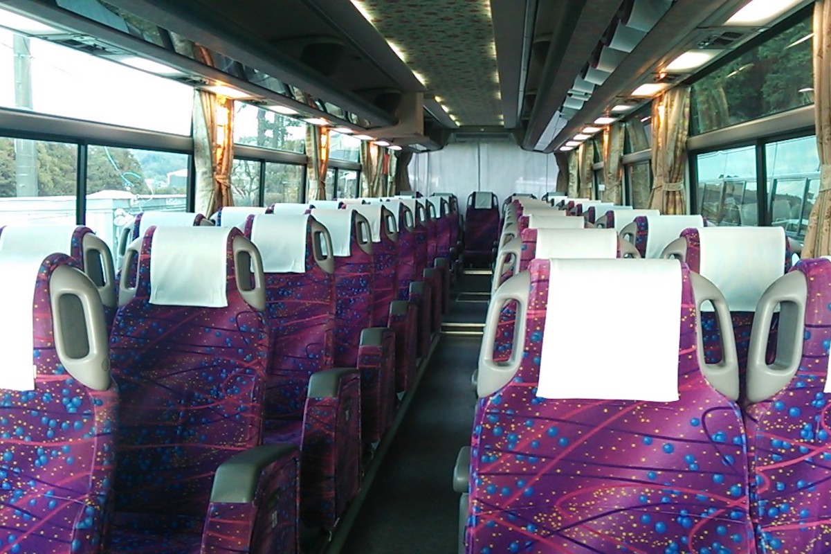 在 Osaka 使用 大阪 大型 巴士 的私人包车与司机服务 1