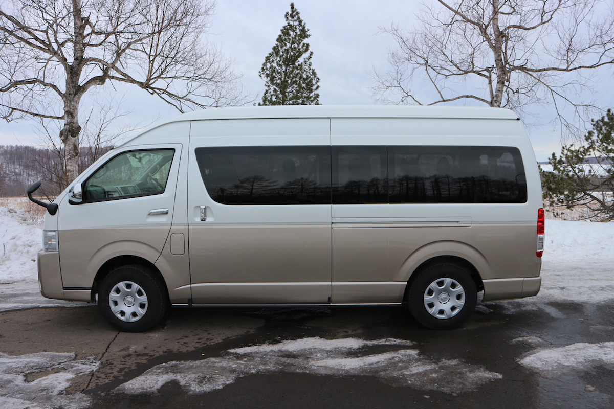 Private Daily Car Hire in Nagoya using Nagoya Toyota Hiace Van 2