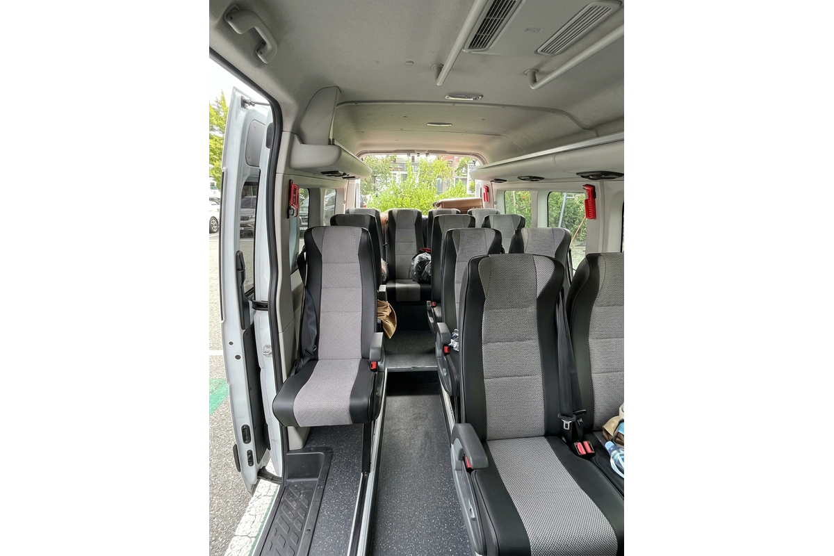 Private Daily Car Hire in Korea using Korea / Seoul 15 seaters jumbo van  5